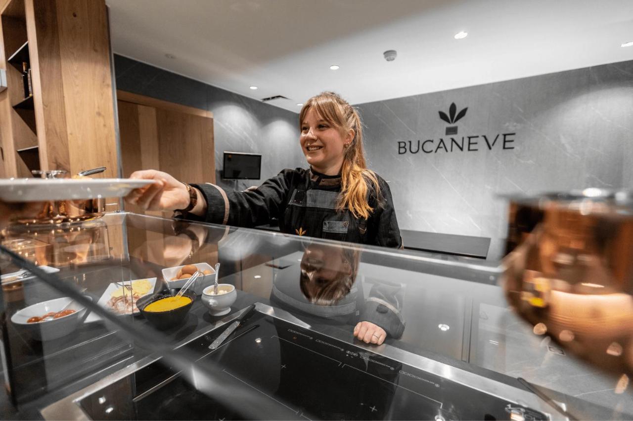 Hotel Bucaneve リヴィーニョ エクステリア 写真